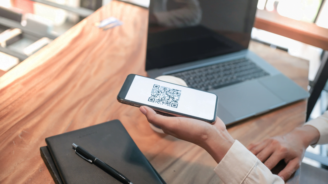 Principales ventajas de usar tarjetas de presentación virtuales: su facilidad de compartir.